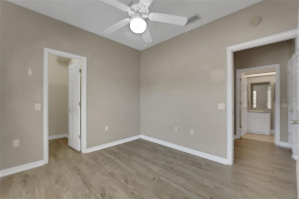 Active With Contract: $175,000 (2 beds, 2 baths, 1017 Square Feet)