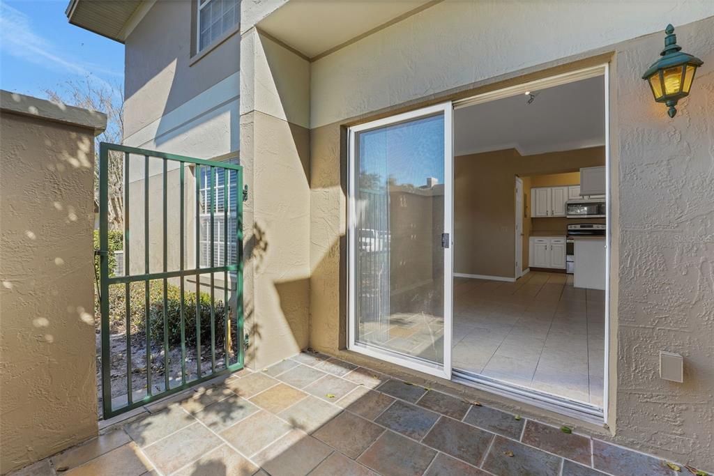 Active With Contract: $175,000 (2 beds, 2 baths, 1017 Square Feet)