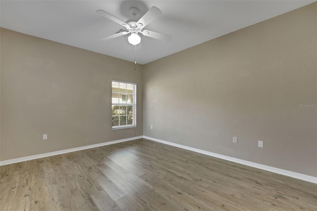 Active With Contract: $175,000 (2 beds, 2 baths, 1017 Square Feet)