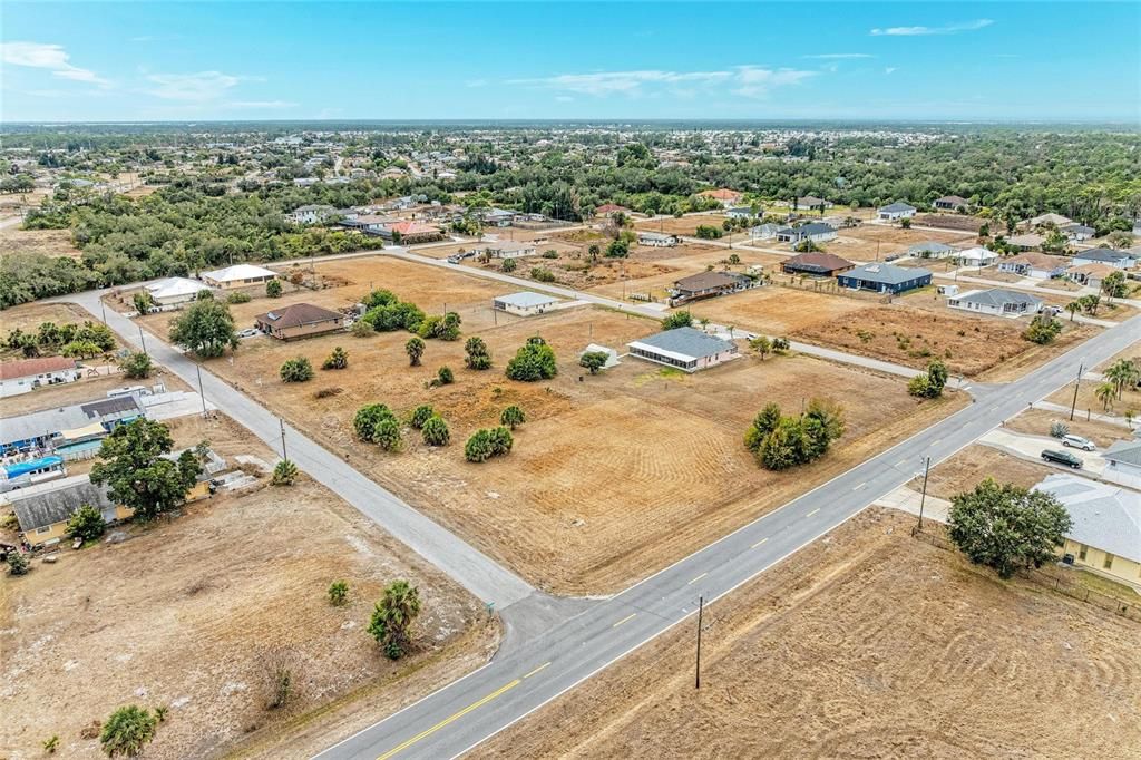 На продажу: $65,000 (0.55 acres)