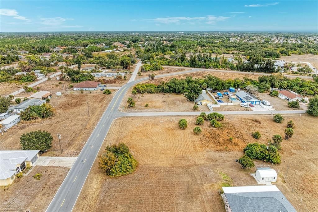 На продажу: $65,000 (0.55 acres)