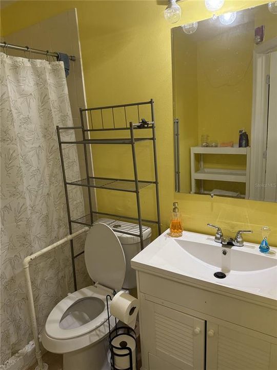 En Venta: $495,000 (5 camas, 0 baños, 2036 Pies cuadrados)