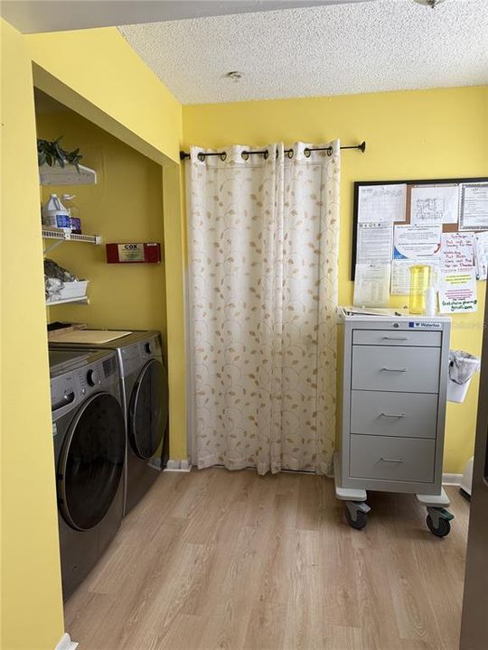 En Venta: $495,000 (5 camas, 0 baños, 2036 Pies cuadrados)