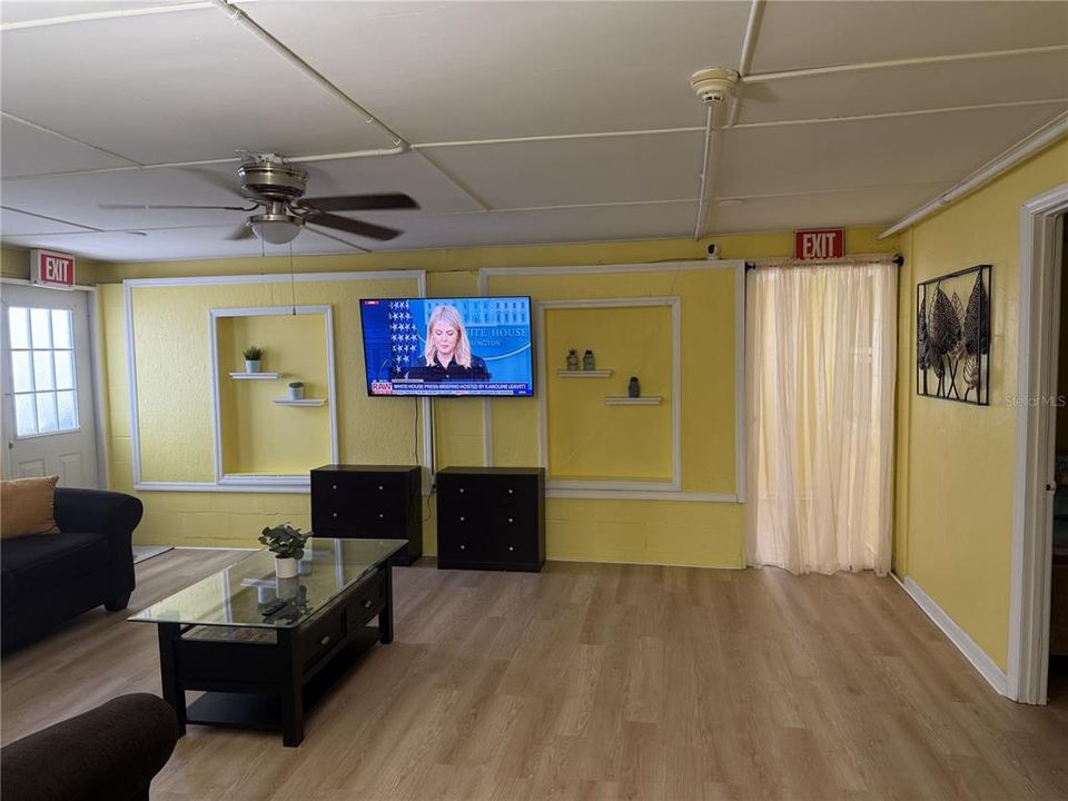 En Venta: $495,000 (5 camas, 0 baños, 2036 Pies cuadrados)