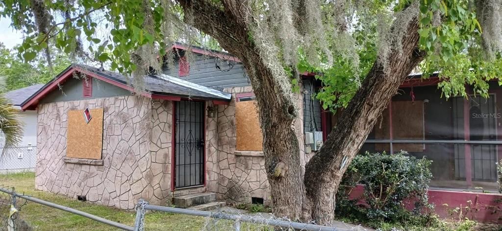 For Sale: $82,990 (3 beds, 1 baths, 1564 Square Feet)