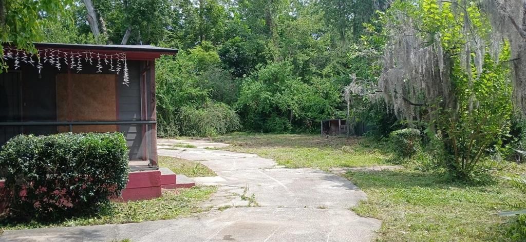 For Sale: $82,990 (3 beds, 1 baths, 1564 Square Feet)