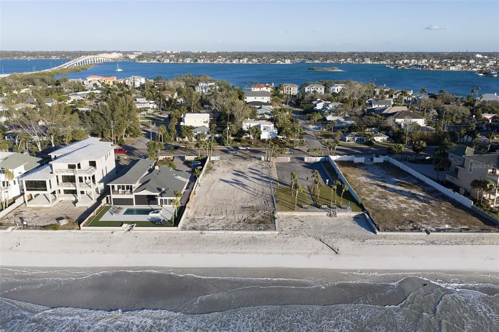 En Venta: $5,500,000 (0.48 acres)