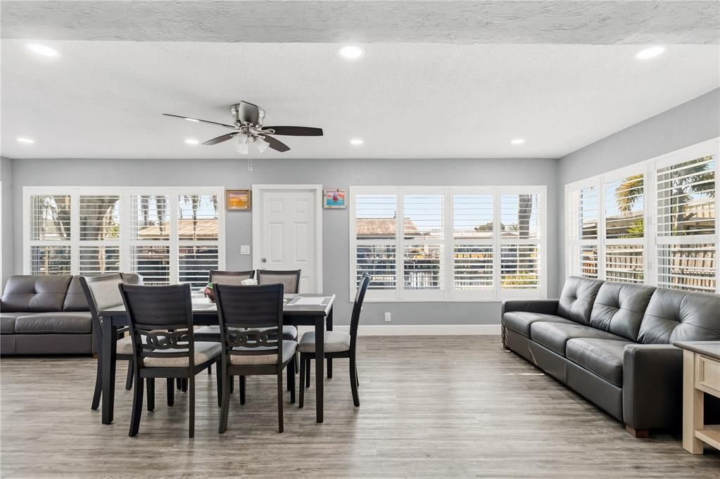 En Venta: $875,000 (2 camas, 2 baños, 1838 Pies cuadrados)