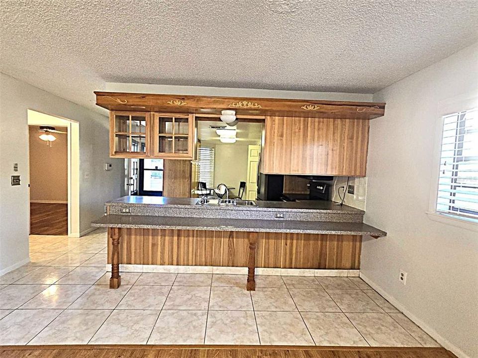 Activo con contrato: $199,900 (2 camas, 2 baños, 1180 Pies cuadrados)