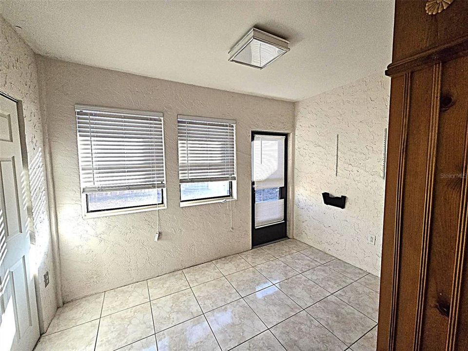 Activo con contrato: $199,900 (2 camas, 2 baños, 1180 Pies cuadrados)