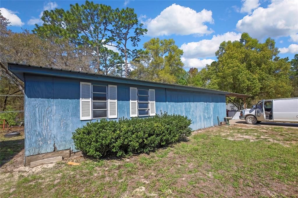For Sale: $199,000 (2 beds, 2 baths, 840 Square Feet)