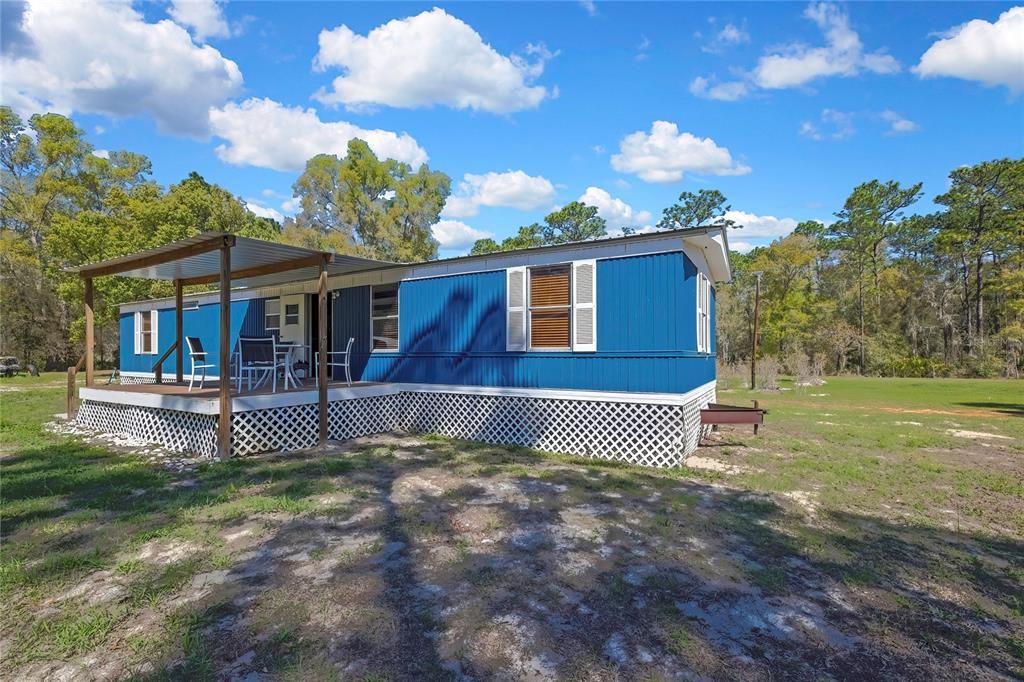 For Sale: $199,000 (2 beds, 2 baths, 840 Square Feet)