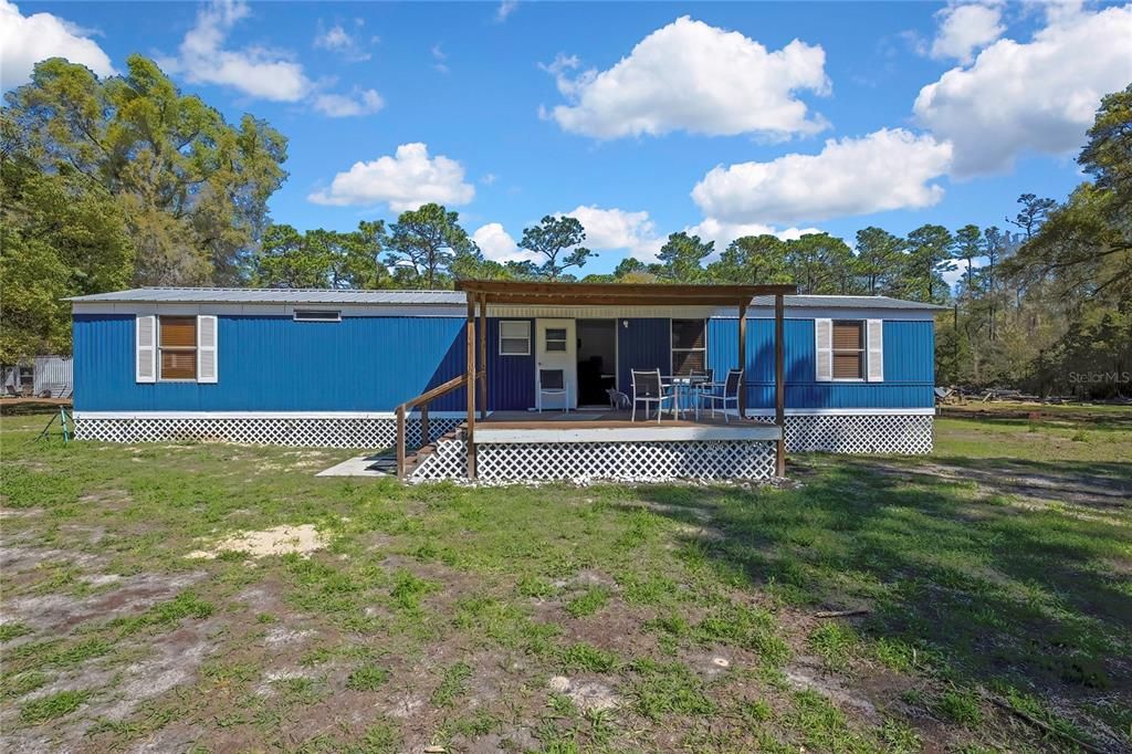 For Sale: $199,000 (2 beds, 2 baths, 840 Square Feet)