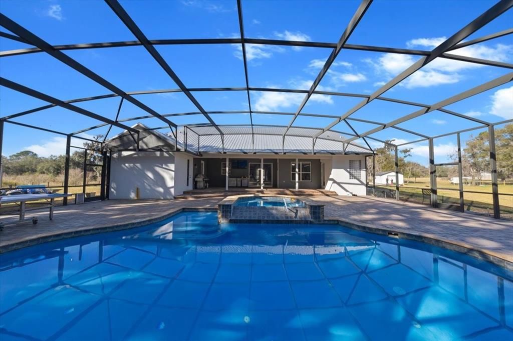 En Venta: $1,050,000 (4 camas, 4 baños, 2615 Pies cuadrados)