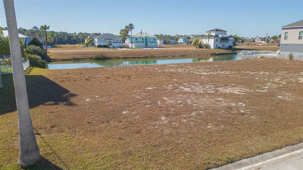 For Sale: $59,900 (0.17 acres)