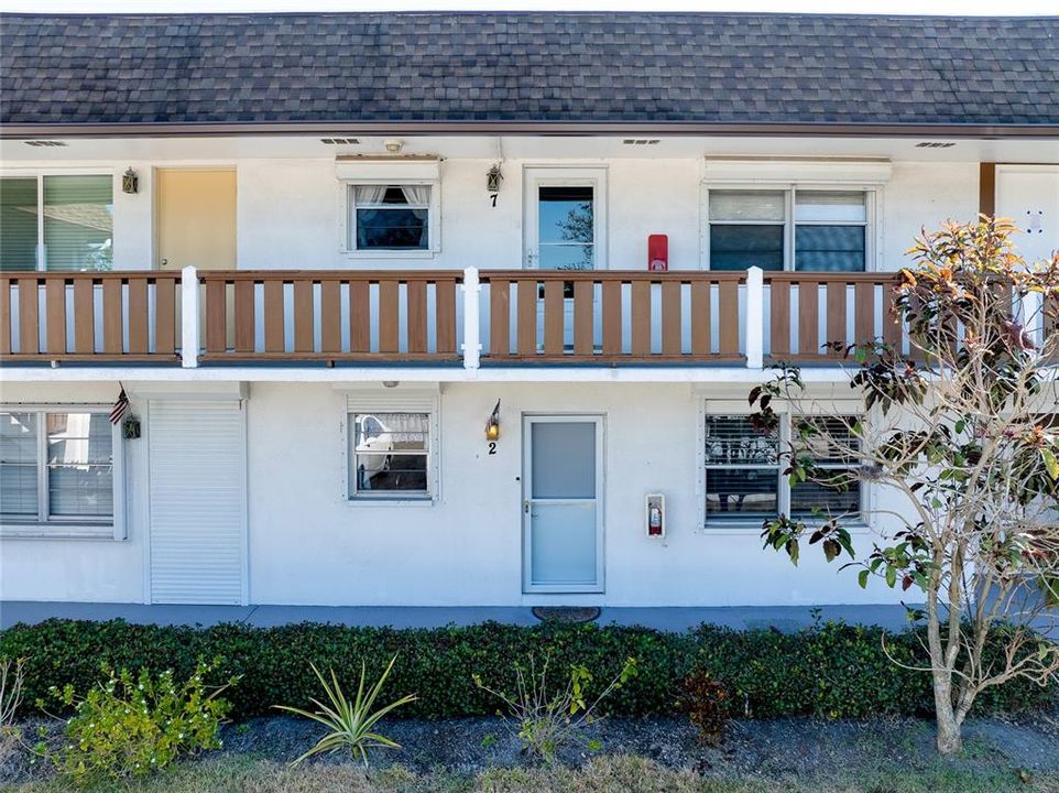 En Venta: $159,900 (2 camas, 2 baños, 946 Pies cuadrados)