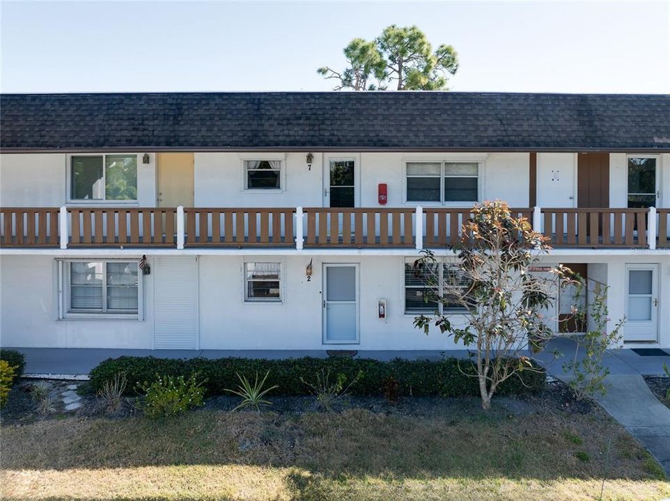 En Venta: $159,900 (2 camas, 2 baños, 946 Pies cuadrados)