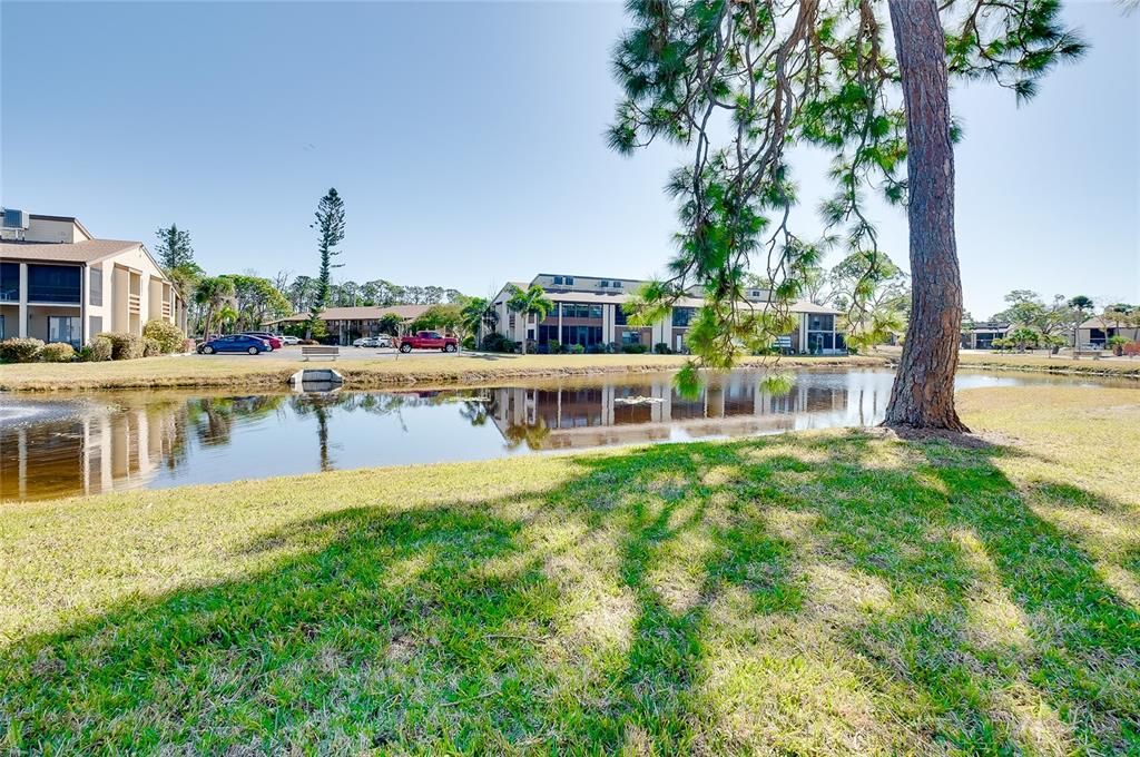 En Venta: $159,900 (2 camas, 2 baños, 946 Pies cuadrados)