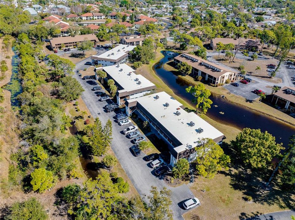 En Venta: $159,900 (2 camas, 2 baños, 946 Pies cuadrados)