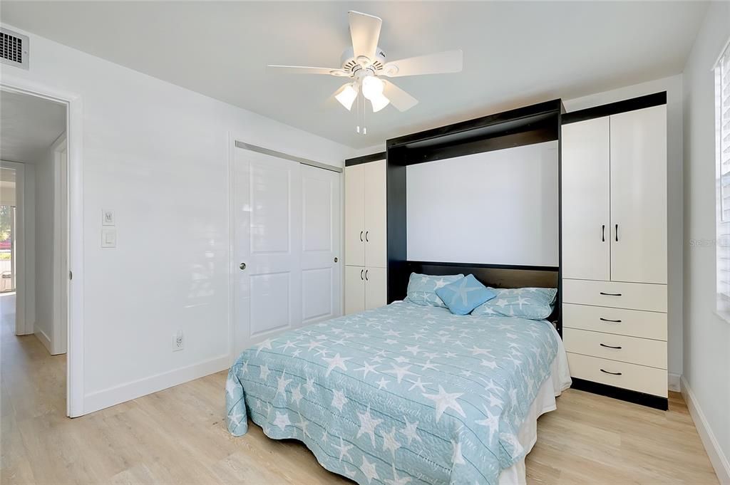 En Venta: $159,900 (2 camas, 2 baños, 946 Pies cuadrados)