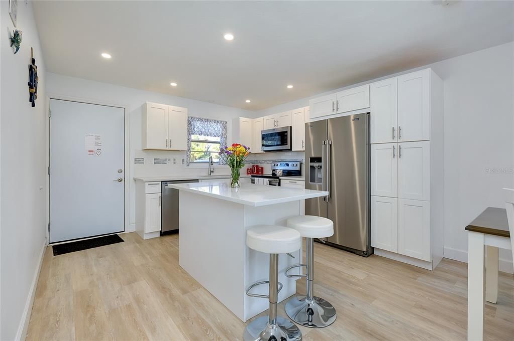 En Venta: $159,900 (2 camas, 2 baños, 946 Pies cuadrados)