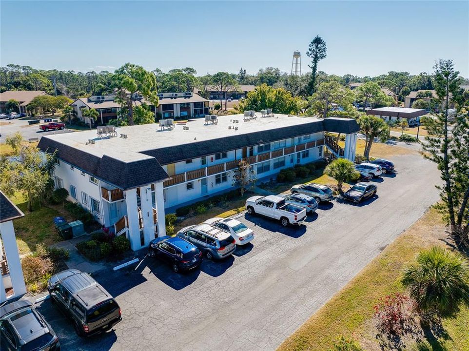 En Venta: $159,900 (2 camas, 2 baños, 946 Pies cuadrados)