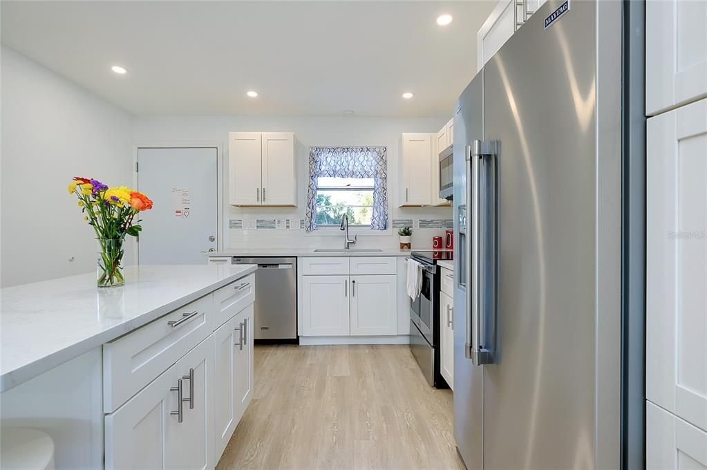 En Venta: $159,900 (2 camas, 2 baños, 946 Pies cuadrados)