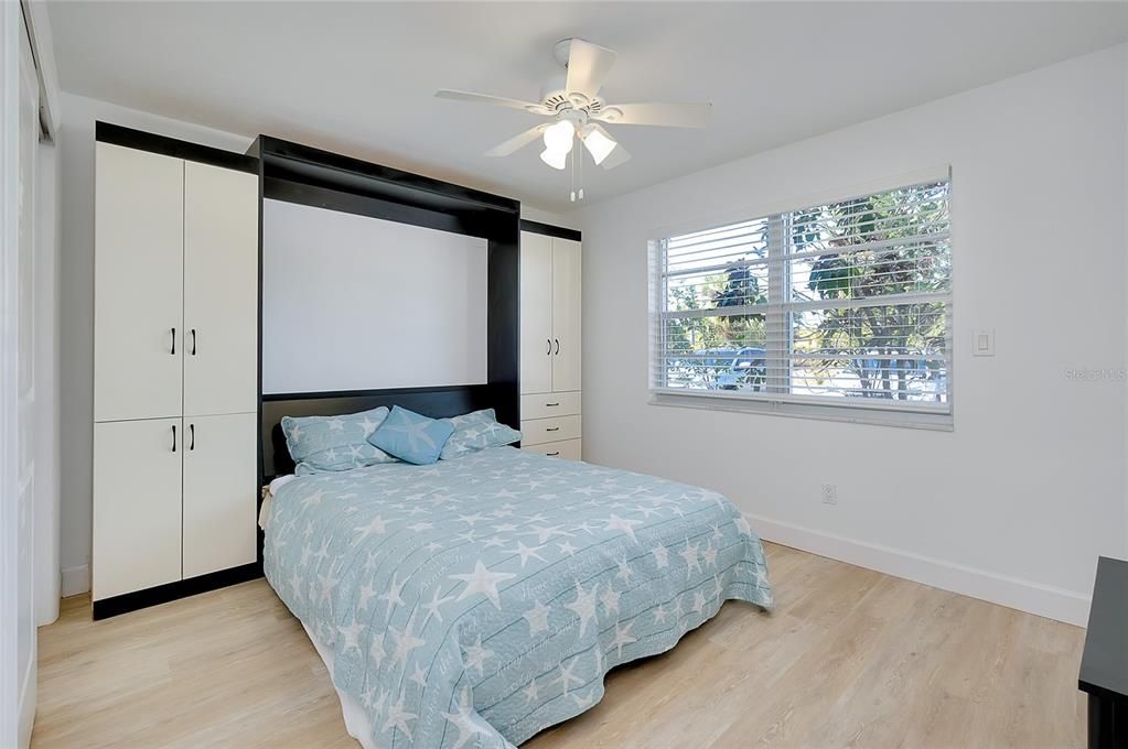 En Venta: $159,900 (2 camas, 2 baños, 946 Pies cuadrados)