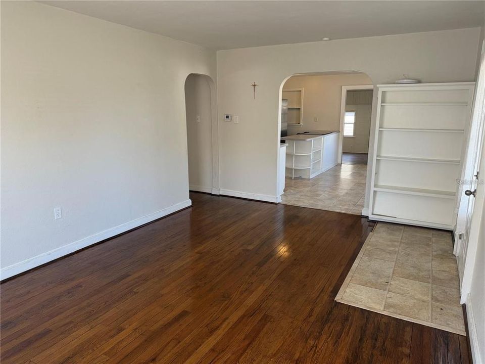 For Sale: $374,900 (0 beds, 0 baths, 2097 Square Feet)