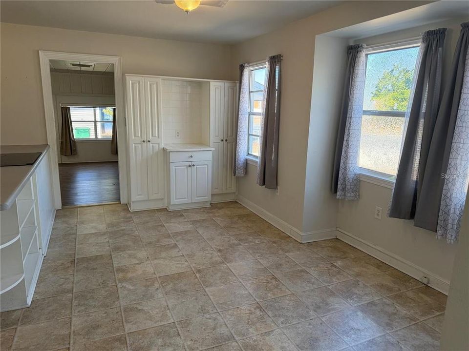 For Sale: $374,900 (0 beds, 0 baths, 2097 Square Feet)