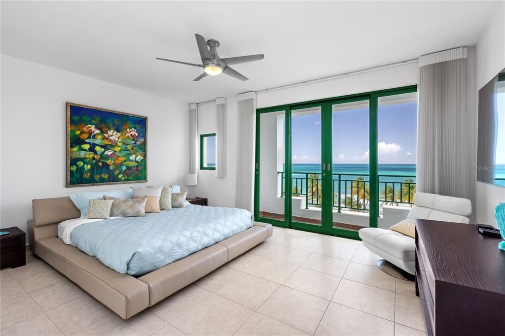 For Sale: $1,495,000 (2 beds, 2 baths, 1646 Square Feet)