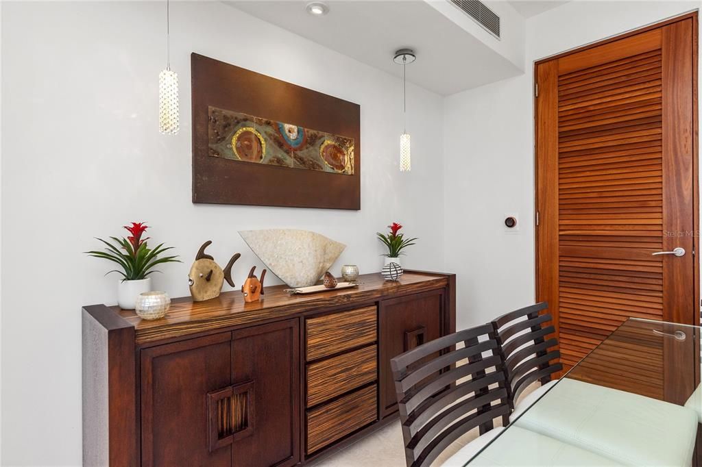 For Sale: $1,495,000 (2 beds, 2 baths, 1646 Square Feet)