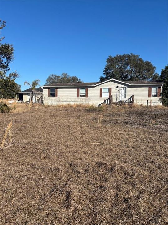 Recently Sold: $150,000 (3 beds, 2 baths, 1560 Square Feet)
