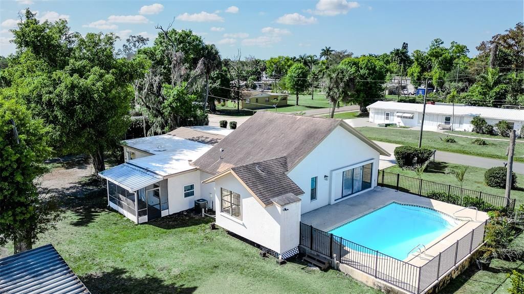 For Sale: $419,900 (5 beds, 3 baths, 2617 Square Feet)