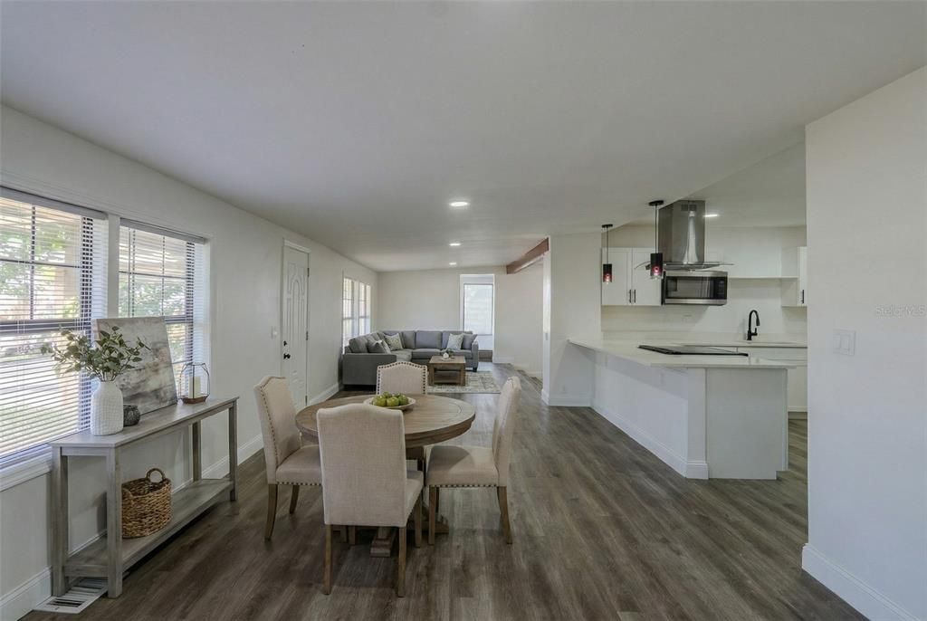 For Sale: $419,900 (5 beds, 3 baths, 2617 Square Feet)
