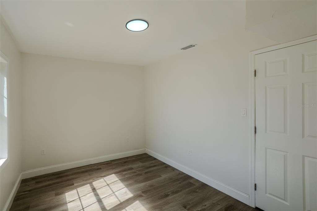 For Sale: $419,900 (5 beds, 3 baths, 2617 Square Feet)