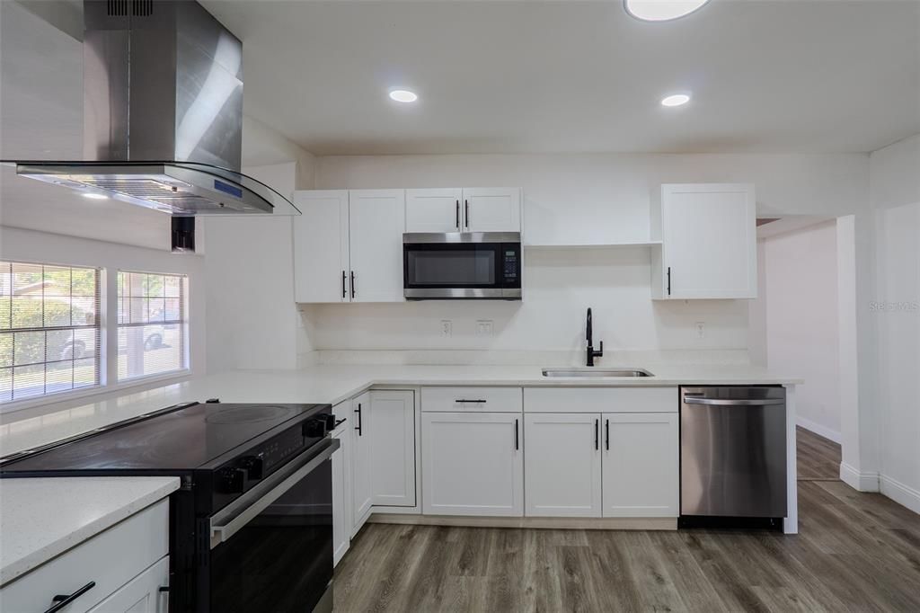 For Sale: $419,900 (5 beds, 3 baths, 2617 Square Feet)