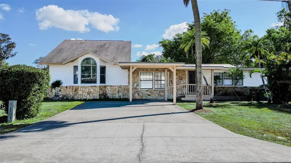 For Sale: $419,900 (5 beds, 3 baths, 2617 Square Feet)