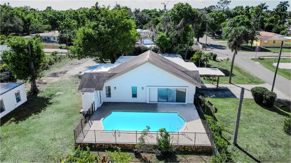 For Sale: $419,900 (5 beds, 3 baths, 2617 Square Feet)
