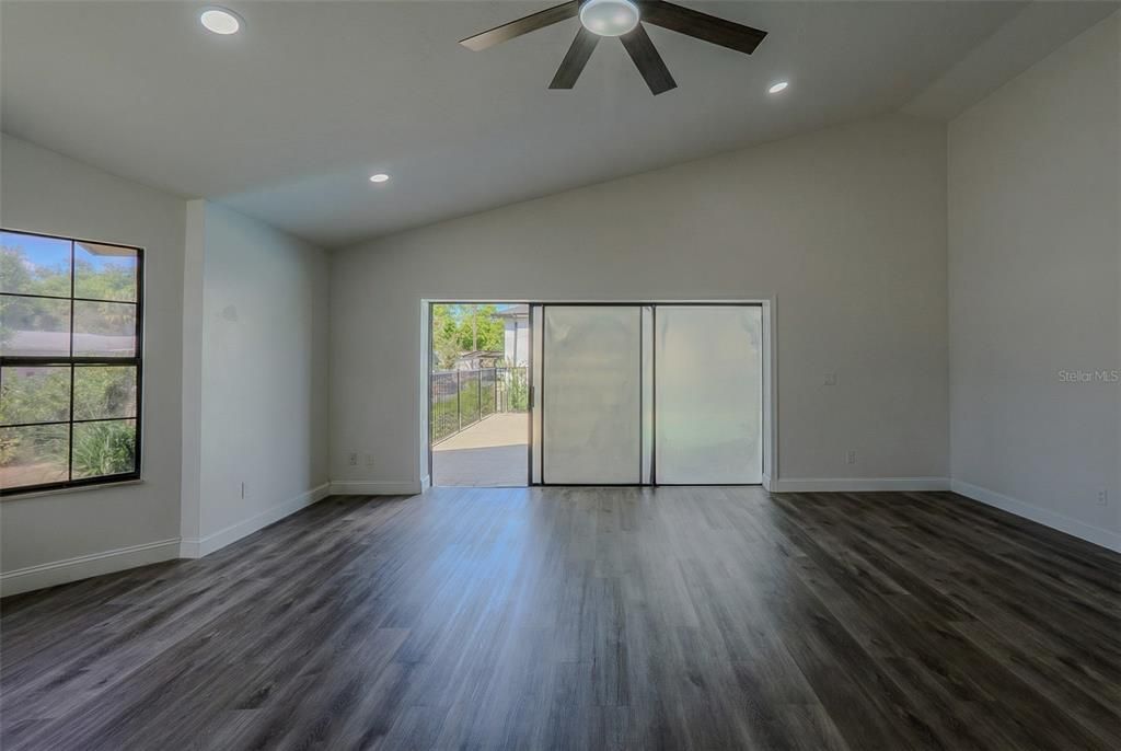 For Sale: $419,900 (5 beds, 3 baths, 2617 Square Feet)