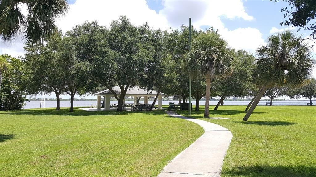 En Venta: $19,900 (0.23 acres)