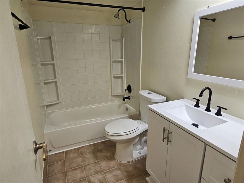 В аренду: $2,295 (3 спален, 2 ванн, 1184 Квадратных фут)