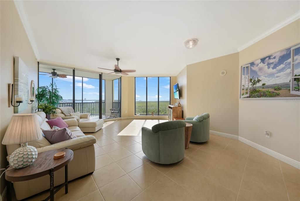 Activo con contrato: $525,000 (3 camas, 2 baños, 1737 Pies cuadrados)
