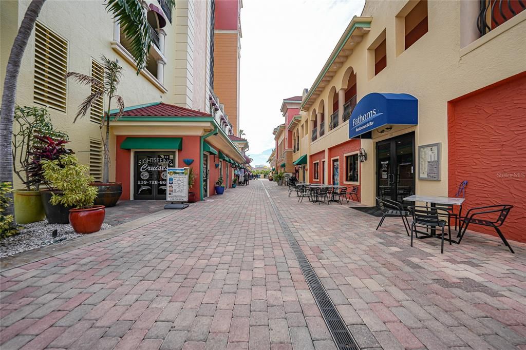 Activo con contrato: $525,000 (3 camas, 2 baños, 1737 Pies cuadrados)