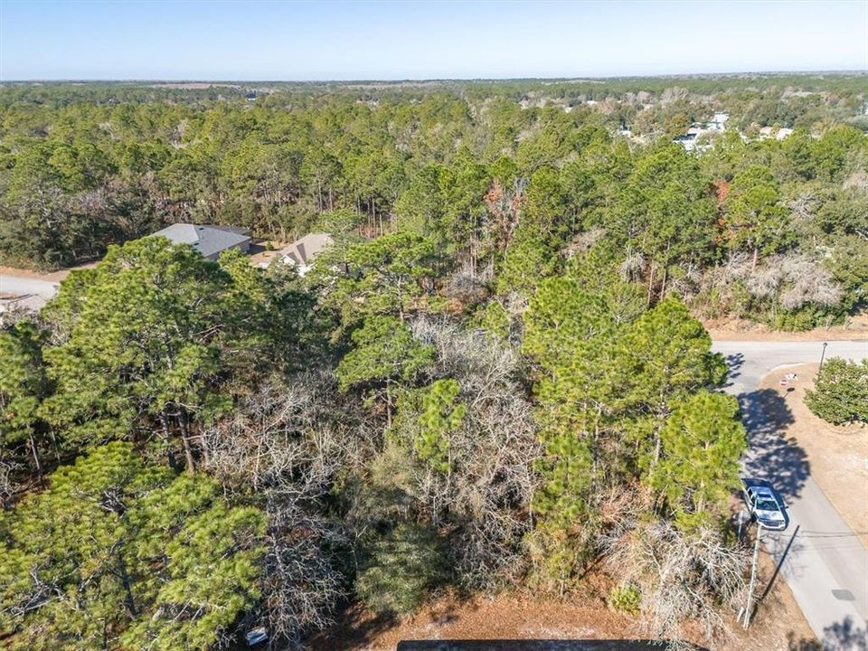 На продажу: $42,000 (0.37 acres)