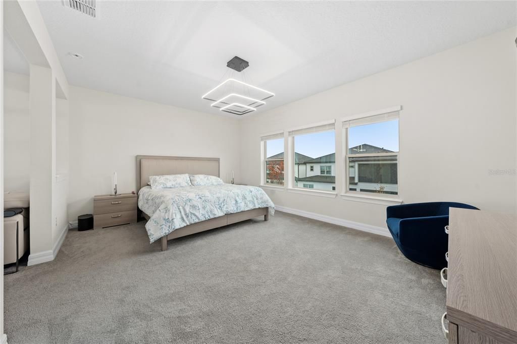 Active With Contract: $1,424,900 (4 beds, 4 baths, 4205 Square Feet)