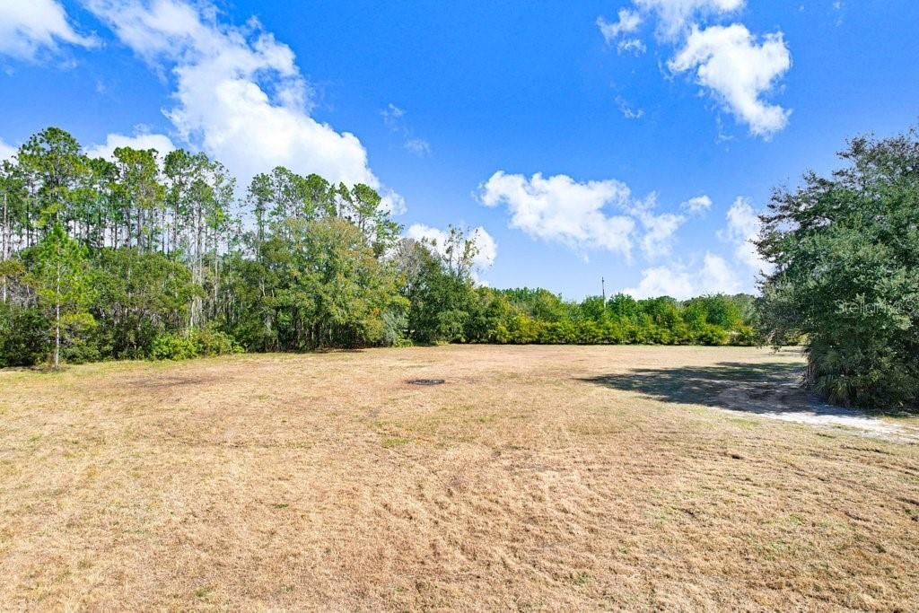 合同活跃: $1,149,900 (5.77 acres)
