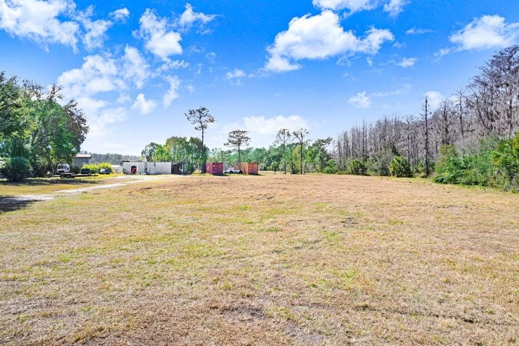 合同活跃: $1,149,900 (5.77 acres)