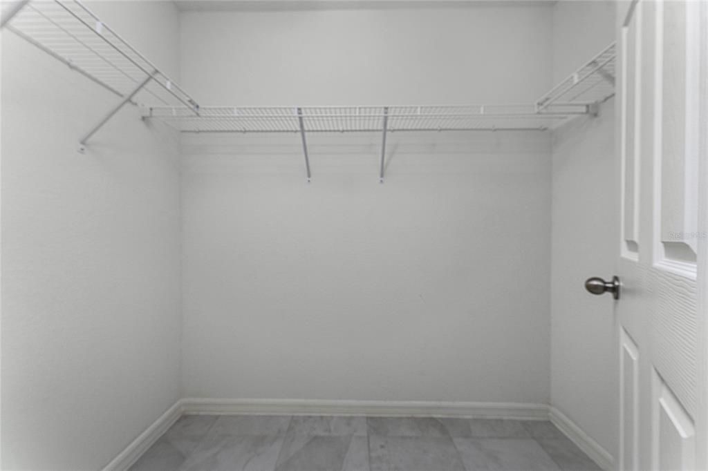En Renta: $2,300 (4 camas, 2 baños, 1810 Pies cuadrados)