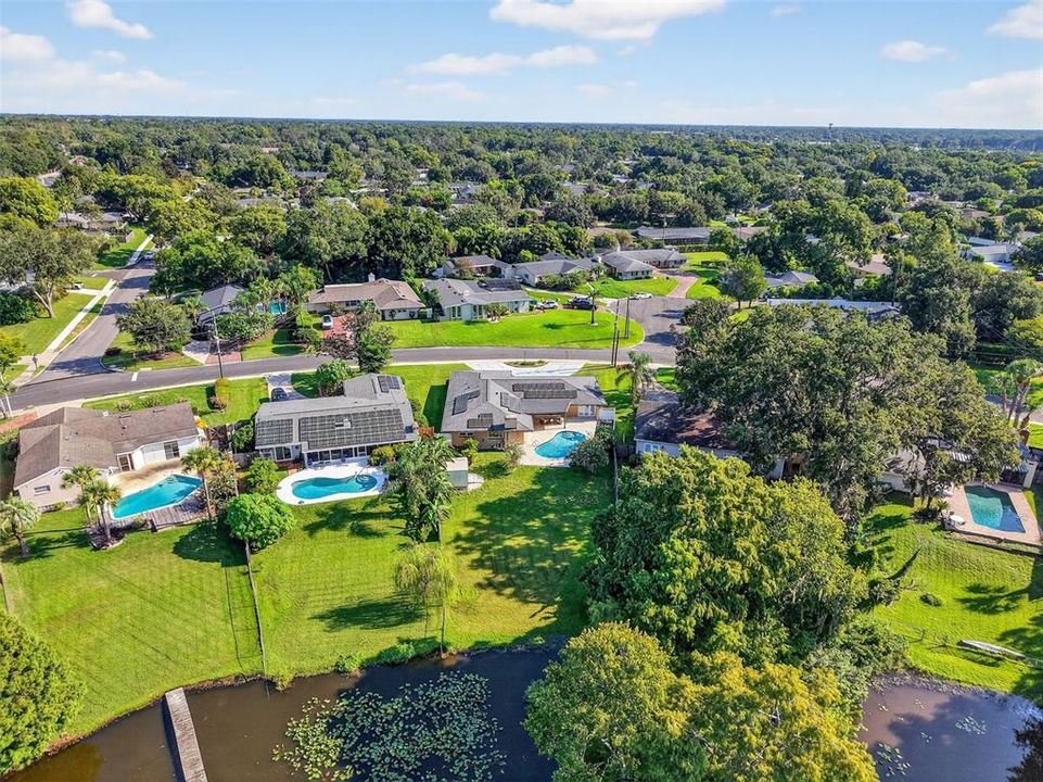 En Venta: $725,000 (4 camas, 2 baños, 3000 Pies cuadrados)